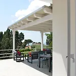 Villa Pica By Posarellivillas *
