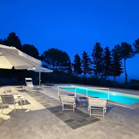 Villa Pica By Posarellivillas