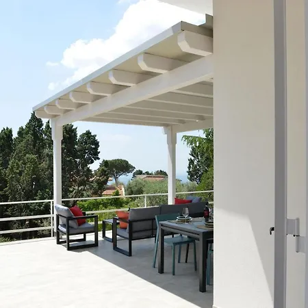 Villa Pica By Posarellivillas *